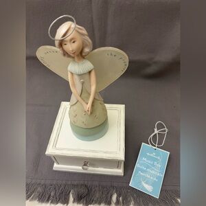 Hallmark Keepsake Music Box Boite musicale Plays “Ode to Joy” EUC